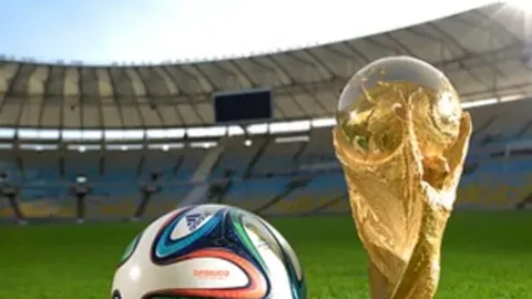 “帕帅直言对里夫斯评价失准：场均15+数据显现判断失误”